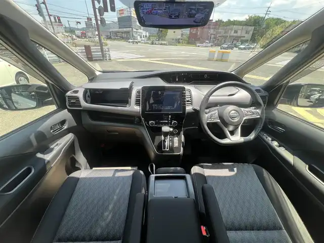 日産 セレナ ハイウェイスター V 京都府 2021(令3)年 4.1万km ブリリアントホワイトパール  スマートキー２個/ プッシュスタート/ 両側ハンズフリーパワースライドドア/ 全方位運転支援システム/ プロパイロット/ 純正10インチSDナビ/・　バックカメラ/・　フルセグ/CD/DVD/BTオーディオ/・　SD録音/ アルパイン12.8インチフリップダウンモニター/ ビルトインETC2.0/ アルパインデジタルインナーミラー型前後ドラレコ/ 前後ソナー/ クルーズコントロール/ ブラインドスポットモニター/ リヤオートエアコン/ ２列目３列目USB電源ソケット/ ２列目超ロングスライドシート/ LEDヘッドライト/ ステアリモコン/ 純正フロアマット/ ドアバイザー/ 車両取説/ 新車時保証書