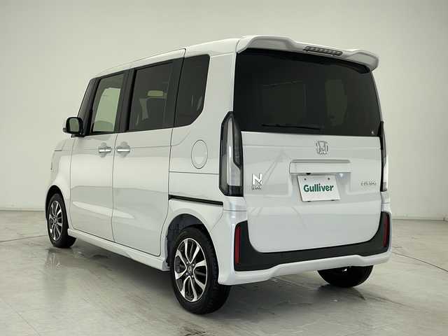 ホンダ Ｎ ＢＯＸ カスタム 千葉県 2024(令6)年 0.1万km プラチナホワイトパール 純正ナビ/　Bluetooth/フルセグTV/ホンダセンシング/レーダークルーズコントロール/レーンキープアシスト/衝突軽減ブレーキ/クリアランスソナー/先行車発進警報/標識認識機能/オートハイビーム/電動パーキング/オートホールド/前席シートヒーター/ETC/LEDヘッドライト/フロアマット/ロールサンシェード
