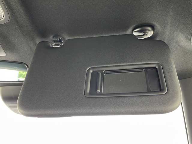 ホンダ Ｎ ＢＯＸ カスタム 千葉県 2024(令6)年 0.1万km プラチナホワイトパール 純正ナビ/　Bluetooth/フルセグTV/ホンダセンシング/レーダークルーズコントロール/レーンキープアシスト/衝突軽減ブレーキ/クリアランスソナー/先行車発進警報/標識認識機能/オートハイビーム/電動パーキング/オートホールド/前席シートヒーター/ETC/LEDヘッドライト/フロアマット/ロールサンシェード