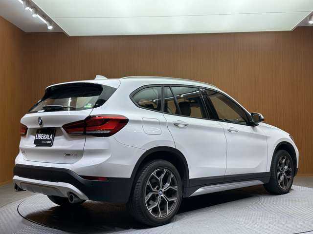 ＢＭＷ Ｘ１ xDrive 18d xライン 千葉県 2019(令1)年 5.4万km アルピンホワイト コンフォートＰＫＧ　/半革シート　/ナビ　/Ｂｌｕｅｔｏｏｔｈ接続　/Ｂカメラ　/パークディスタンスコントロール　/電動シート　/電動リアゲート　/ＬＥＤヘッドライト　/コンフォートアクセス　/衝突軽減Ｂ　/ＬＫＡ　/ＥＴＣ