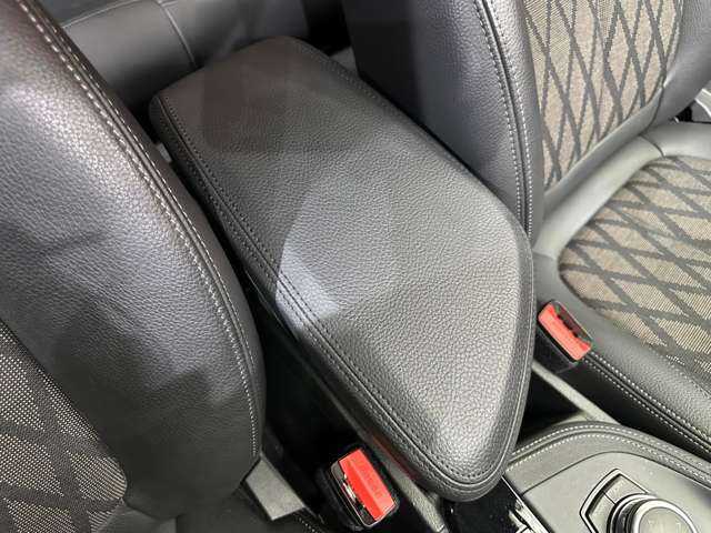 ＢＭＷ Ｘ１ xDrive 18d xライン 千葉県 2019(令1)年 5.4万km アルピンホワイト コンフォートＰＫＧ　/半革シート　/ナビ　/Ｂｌｕｅｔｏｏｔｈ接続　/Ｂカメラ　/パークディスタンスコントロール　/電動シート　/電動リアゲート　/ＬＥＤヘッドライト　/コンフォートアクセス　/衝突軽減Ｂ　/ＬＫＡ　/ＥＴＣ