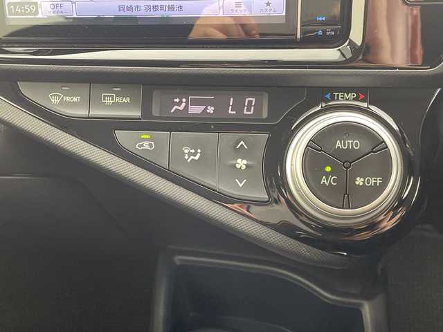 トヨタ アクア X－URBAN 愛知県 2014(平26)年 7.7万km フレッシュグリーンマイカメタリック 社外ナビ/・フルセグテレビ/・Ｂｌｕｅｔｏｏｔｈ/・ＳＤ音楽録音/・ＣＤ/ＤＶＤ/オートライト/ＥＴＣ/ルーフレール/純正16インチアルミホイール/スマートキー