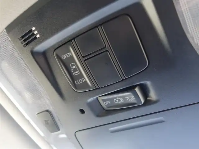 トヨタ ヴェルファイア Z 山形県 2015(平27)年 5.2万km バーニングブラッククリスタルシャインガラスフレーク 4WD/メモリナビ/　　【CD DVD BT フルセグ USB】/バックカメラ/パワースライドドア/LEDオートヘッドライト/オットマン/純正18インチアルミホイール/アイドリングストップ/コーナーセンサー/ステアリングスイッチ/MTモード付AT/電動格納ウィンカーミラー/フォグランプ/フロアマット/ドアバイザ―/スマートキー/ETC