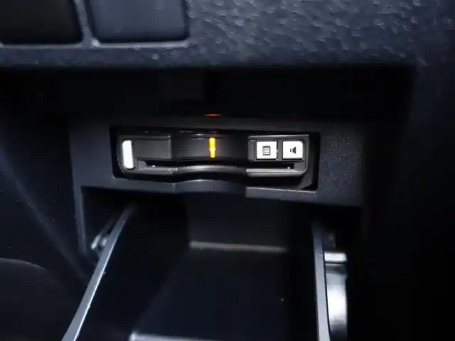 トヨタ ヴェルファイア Z 山形県 2015(平27)年 5.2万km バーニングブラッククリスタルシャインガラスフレーク 4WD/メモリナビ/　　【CD DVD BT フルセグ USB】/バックカメラ/パワースライドドア/LEDオートヘッドライト/オットマン/純正18インチアルミホイール/アイドリングストップ/コーナーセンサー/ステアリングスイッチ/MTモード付AT/電動格納ウィンカーミラー/フォグランプ/フロアマット/ドアバイザ―/スマートキー/ETC