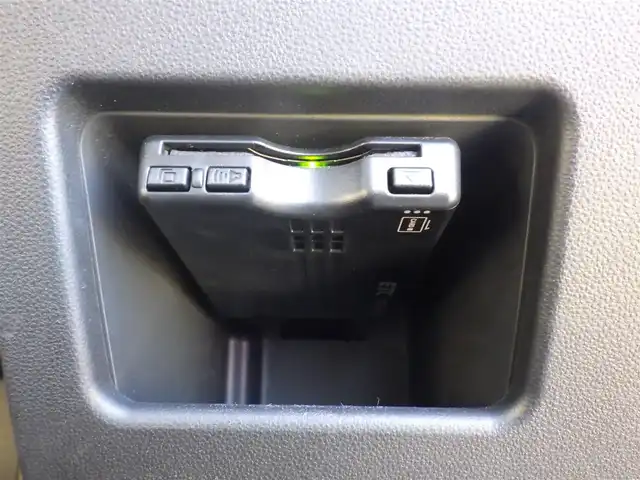 ダイハツ ムーヴ キャンバス G メイクアップ リミテッド　SAⅢ 千葉県 2020(令2)年 3.4万km パールホワイトⅢ/ナチュラルベージュマイカメタリック 2トーン 155/65R14/スマートアシストIII/エコアイドル/両側パワースライドドア/純正SDナビ/地デジTV/【DVD/CD再生機能　Bluetooth接続】/パノラマモニター/ドライブレコーダー/ステアリングスイッチ/ETC/LEDヘッドライト/フォグライト/リアコーナーセンサー/キーフリーシステム