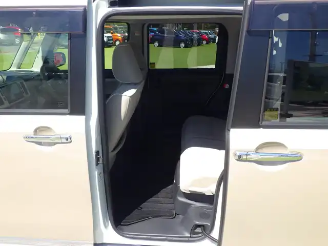 ダイハツ ムーヴ キャンバス G メイクアップ リミテッド　SAⅢ 千葉県 2020(令2)年 3.4万km パールホワイトⅢ/ナチュラルベージュマイカメタリック 2トーン 155/65R14/スマートアシストIII/エコアイドル/両側パワースライドドア/純正SDナビ/地デジTV/【DVD/CD再生機能　Bluetooth接続】/パノラマモニター/ドライブレコーダー/ステアリングスイッチ/ETC/LEDヘッドライト/フォグライト/リアコーナーセンサー/キーフリーシステム