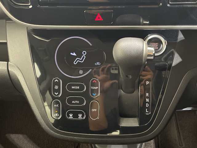 日産 デイズ ルークス ハイウェイスター Gターボ 愛媛県 2018(平30)年 2.7万km アッシュブラウンM ・純正メモリーナビゲーション/・フルセグテレビ/Bluetooth/・アラウンドビューモニター/・両側パワースライドドア/・ドライブレコーダー/・ETC/・LEDヘッドライト/・衝突被害軽減ブレーキ/・レーンキープアシスト/・オートマチックハイビーム/・スマートキー