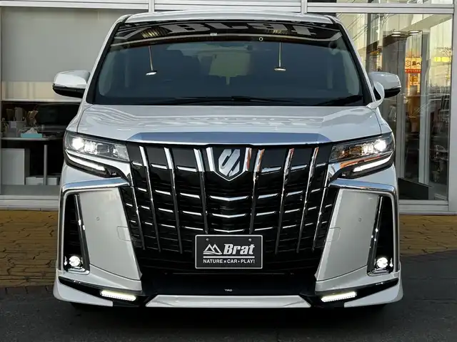 トヨタ アルファード S Cパッケージ 道北・旭川 2023(令5)年 2.4万km ホワイトパールクリスタルシャイン 純正ディスプレイオーディオ/フルセグTV/バックカメラ/純正フリップダウンモニター/純正DVDプレーヤー/TRDエアロ（フロント、サイド、リア）/TRDハイレスポンスマフラー/レザーシート/メモリーシート/前席シートヒーター＆クーラー/両側パワースライドドア/パワーバックドア/社外ドライブレコーダー/クルーズコントロール/ステアリングヒーター/シーケンシャルウィンカー/コーナーセンサー/純正エンジンスターター/純正バイカラーフォグランプ/ウェルカムライト