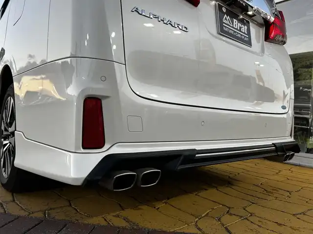 トヨタ アルファード S Cパッケージ 道北・旭川 2023(令5)年 2.4万km ホワイトパールクリスタルシャイン 純正ディスプレイオーディオ/フルセグTV/バックカメラ/純正フリップダウンモニター/純正DVDプレーヤー/TRDエアロ（フロント、サイド、リア）/TRDハイレスポンスマフラー/レザーシート/メモリーシート/前席シートヒーター＆クーラー/両側パワースライドドア/パワーバックドア/社外ドライブレコーダー/クルーズコントロール/ステアリングヒーター/シーケンシャルウィンカー/コーナーセンサー/純正エンジンスターター/純正バイカラーフォグランプ/ウェルカムライト