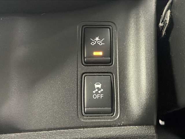 日産 セレナ ハイウェイスター Vセレクション 埼玉県 2018(平30)年 6.3万km ダイヤモンドブラック フリップダウンモニター　/全方位カメラ　/純正SDナビ　/　AM/FM/CD/DVD/BT/自動駐車システム　/ドライブレコーダー　/ビルトインＥＴＣ　/クルーズコントロール　/両側パワースライドドア　/衝突軽減システム/レーンキープアシスト　/純正１６インチアルミホイール/純正フロアマット/ロールサンシェード/ドアバイザー/LEDヘッドライト/フォグランプ/オートライト/プッシュスタート/スマートキー