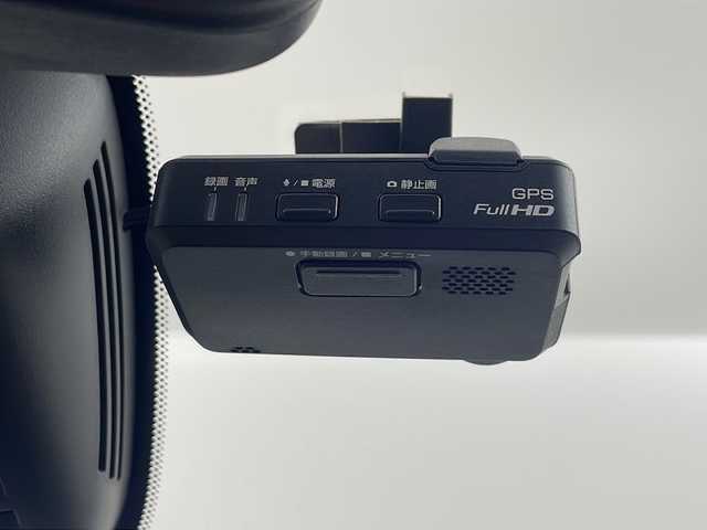 日産 セレナ ハイウェイスター Vセレクション 埼玉県 2018(平30)年 6.3万km ダイヤモンドブラック フリップダウンモニター　/全方位カメラ　/純正SDナビ　/　AM/FM/CD/DVD/BT/自動駐車システム　/ドライブレコーダー　/ビルトインＥＴＣ　/クルーズコントロール　/両側パワースライドドア　/衝突軽減システム/レーンキープアシスト　/純正１６インチアルミホイール/純正フロアマット/ロールサンシェード/ドアバイザー/LEDヘッドライト/フォグランプ/オートライト/プッシュスタート/スマートキー