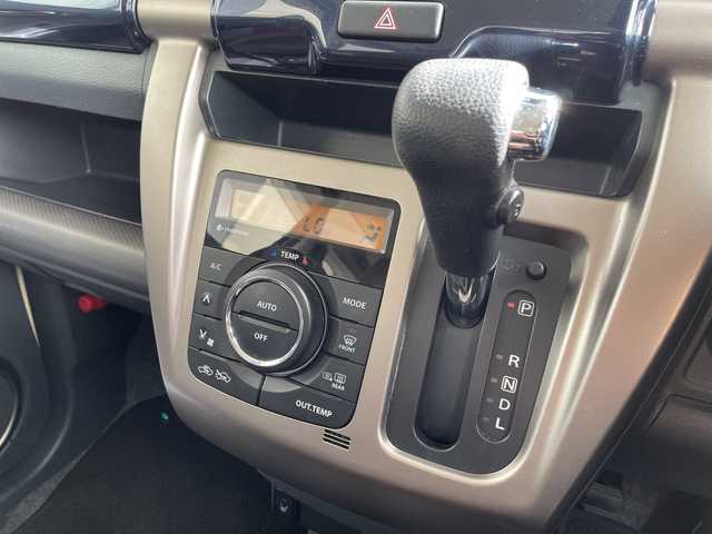 スズキ ハスラー Jスタイル Ⅲ 愛知県 2018(平30)年 4.8万km シフォンアイボリーメタリックブラック2トーンルーフ SDナビ/シートヒーター/純正アルミホイール/ルーフレール/HIDヘッドライト/オートライト/ドライブレコーダー/ETC/衝突軽減システム/フルセグ/CD/Bluetooth/ステアリングスイッチ/スマートキー/プッシュスタート