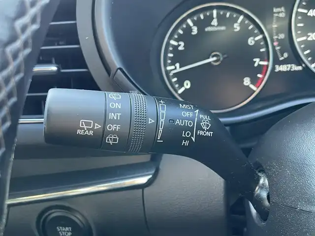 マツダ マツダ３ファストバック 15S ツーリング 福島県 2021(令3)年 3.5万km マシーングレープレミアムM i-ACTIVESENSE/ヘッドアップディスプレイ/純正SDナビ/（BT/USB/HDMI/フルセグTV/AM/FM）/バックカメラ/ブラインドスポットモニター/レーンキープアシスト/前後コーナーセンサー/オートホールド/LEDヘッドライト/オートハイビーム/オートワイパー/ETC/ドライブレコーダー前後/純正18インチAW/プッシュスタート/スマートキー