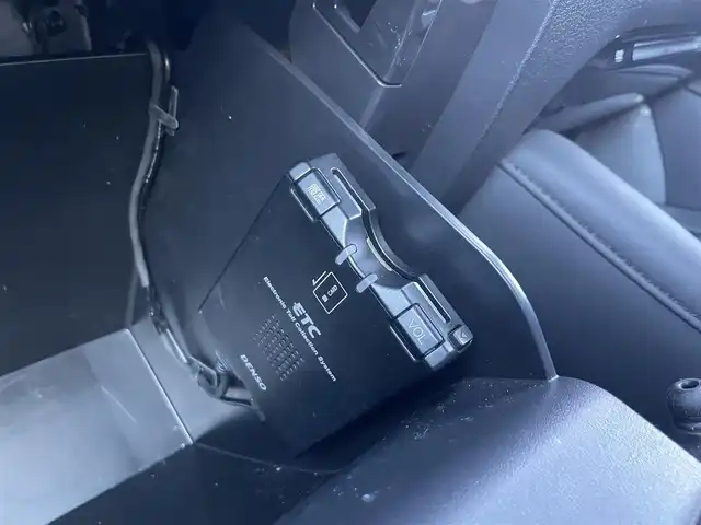 マツダ マツダ３ファストバック 15S ツーリング 福島県 2021(令3)年 3.5万km マシーングレープレミアムM i-ACTIVESENSE/ヘッドアップディスプレイ/純正SDナビ/（BT/USB/HDMI/フルセグTV/AM/FM）/バックカメラ/ブラインドスポットモニター/レーンキープアシスト/前後コーナーセンサー/オートホールド/LEDヘッドライト/オートハイビーム/オートワイパー/ETC/ドライブレコーダー前後/純正18インチAW/プッシュスタート/スマートキー