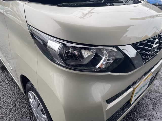 日産 ルークス X 宮城県 2022(令4)年 0.9万km フローズンバニラパール ワンオーナー/プッシュスタート/ビルトインETC/前後ドライブレコーダー/純正SDナビ/FM/AM/Bluetooth接続/HDMI/ワンセグTV/バックカメラ/アラウンドビュー/コーナーセンサー/車線逸脱防止装置/横滑り防止装置/LEDライト/オートライト/両側パワースライドドア/USB端子/電動格納ミラー