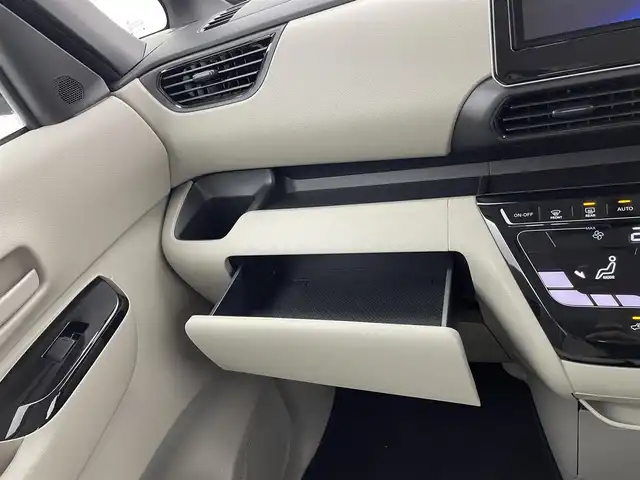 日産 ルークス X 宮城県 2022(令4)年 0.9万km フローズンバニラパール 純正9型ナビ/両側パワースライドドア/全周囲カメラ/ハンズフリーオートスライド/LEDヘッドライト/衝突軽減ブレーキ/車線逸脱警報/オートハイビーム/前後ソナー/ETC/ナビ連動ドライブレコーダー/フルセグTV/フルオートエアコン/禁煙車