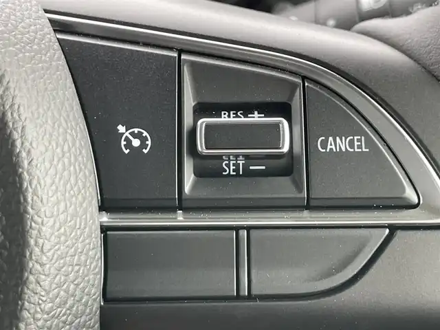 スズキ ジムニー XC 大阪府 2025(令7)年 0.1千km ミディアムグレー 衝突軽減ブレーキ/リアコーナーセンサー　/前席シートヒーター　/クルーズコントロール/レーンキープアシスト　/アイドリングストップ　/ステアリングスイッチ　/ダウンヒルアシストコントロール　/ルーフレール/純正16インチアルミホイール　/プッシュスタート　/スマートキー　/ＬＥＤライト