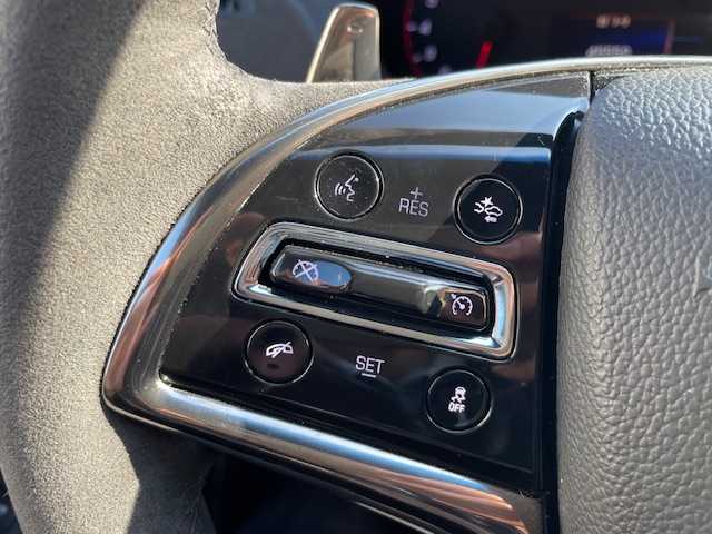 キャデラック ＡＴＳ-Ｖ スペックB 青森県 2016(平28)年 4.6万km パール キャデラックCUEシステム対応ナビ/カーボンエアロパッケージ/　ボンネットフード/　フロントスポイラー/　リアカーボンディフューザー/Brembo製レッドブレーキキャリパー/18インチ純正AW/BOSEサウンドシステム/レカロ製レザーアルカンタラパフォーマンスシート/　シートヒーター/　パワーシート/スエードタイプハンドルステアリング/ヘッドアップディスプレイ/ETC/スマートキー/保証書/車両取扱説明書