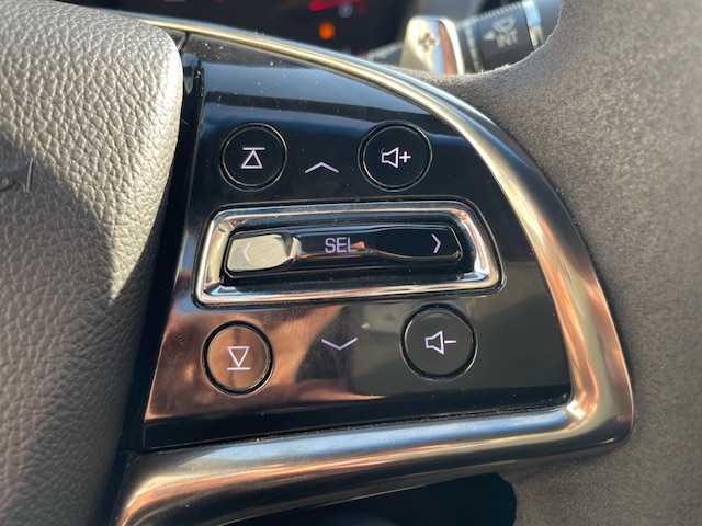 キャデラック ＡＴＳ-Ｖ スペックB 青森県 2016(平28)年 4.6万km パール キャデラックCUEシステム対応ナビ/カーボンエアロパッケージ/　ボンネットフード/　フロントスポイラー/　リアカーボンディフューザー/Brembo製レッドブレーキキャリパー/18インチ純正AW/BOSEサウンドシステム/レカロ製レザーアルカンタラパフォーマンスシート/　シートヒーター/　パワーシート/スエードタイプハンドルステアリング/ヘッドアップディスプレイ/ETC/スマートキー/保証書/車両取扱説明書