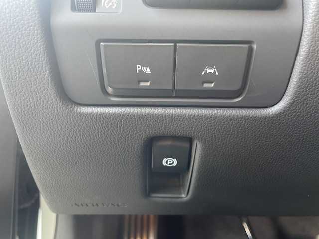 キャデラック ＡＴＳ-Ｖ スペックB 青森県 2016(平28)年 4.6万km パール キャデラックCUEシステム対応ナビ/カーボンエアロパッケージ/　ボンネットフード/　フロントスポイラー/　リアカーボンディフューザー/Brembo製レッドブレーキキャリパー/18インチ純正AW/BOSEサウンドシステム/レカロ製レザーアルカンタラパフォーマンスシート/　シートヒーター/　パワーシート/スエードタイプハンドルステアリング/ヘッドアップディスプレイ/ETC/スマートキー/保証書/車両取扱説明書