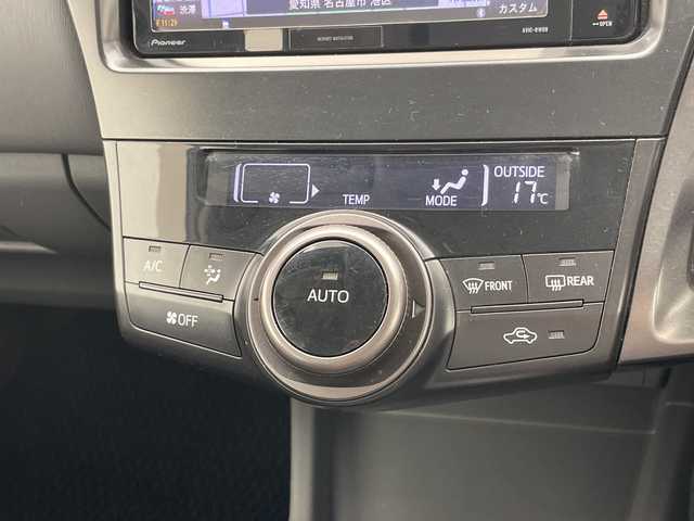 トヨタ プリウス α S チューンブラック 愛知県 2014(平26)年 6.1万km グレーメタリック SDナビ/バックカメラ/オートライト/ＥＴＣ/フルセグ/CD DVD/Bluetooth/ステアリングスイッチ/スマートキー/プッシュスタート