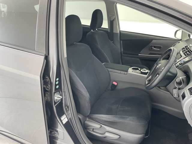 トヨタ プリウス α S チューンブラック 愛知県 2014(平26)年 6.1万km グレーメタリック SDナビ/バックカメラ/オートライト/ＥＴＣ/フルセグ/CD DVD/Bluetooth/ステアリングスイッチ/スマートキー/プッシュスタート