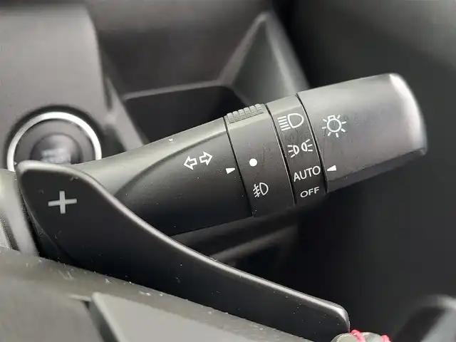 スズキ ワゴンＲ スティングレー HYBRID T 東京都 2018(平30)年 7.6万km ブルーイッシュブラックパール3 スズキセーフティサポート/・デュアルセンサーブレーキサポート/・車線逸脱警報機能/・先行車発進お知らせ機能/・誤発進抑制機能/・クルーズコントロール/・ヘッドアップディスプレイ/プッシュスタート/アイドリングストップ/パドルシフト/ストラーダナビ/フルセグTV/バックカメラ/ETC/前後ドライブレコーダー CS-91FH/運転席シートヒーター/LEDヘッドライト/オートライト/ドアバイザー/15インチ純正アルミホイール/スマートキー