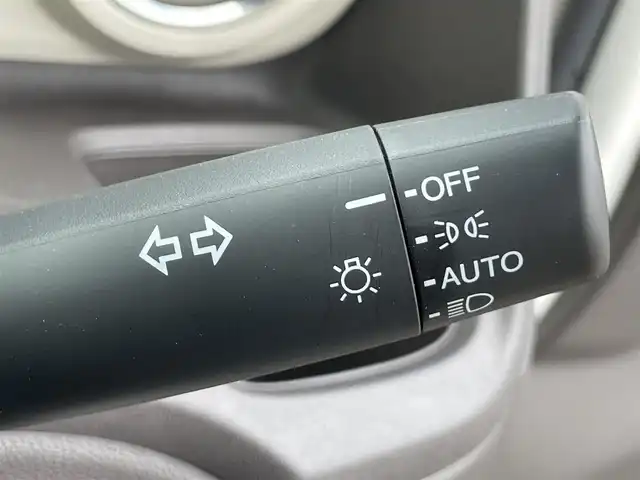 ホンダ Ｎ ＯＮＥ スタンダード L 香川県 2018(平30)年 2.6万km パール 登録時走行距離：25120km/ディーラー純正ナビ/　CD BT接続/バックカメラ/ビルトインETC/前後ドライブレコーダー/シティブレーキアシスト/HIDヘッドライト/オートライト/横滑り防止装置/ステアリングスイッチ/ベンチシート/シートリフター/プッシュスタート/スマートキー/スペアキー