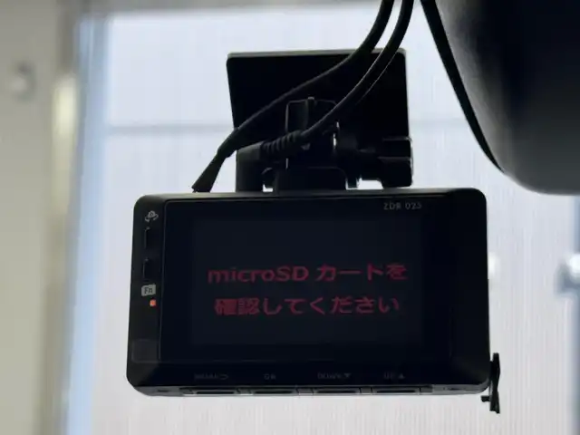 トヨタ タンク カスタムG 滋賀県 2020(令2)年 3.3万km ブラックマイカメタリック/パールホワイト2トーン 純正ナビ/・フルセグTV・Bluetooth・CD/バックカメラ/両側パワースライドドア/前後ドラレコ/クルコン/コーナーセンサー/アイドリングストップ/ETC2.0/ステアリングスイッチ/プッシュスタート/スマートキー/スペアキー/LEDヘッドライト/オートライト