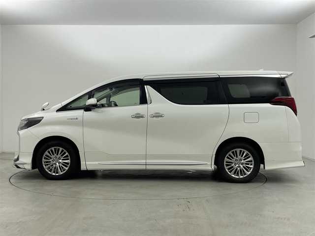 トヨタ アルファードハイブリット SR Cパッケージ 群馬県 2021(令3)年 5.7万km ホワイトパールクリスタルシャイン ツインムーンルーフ/＝＝＝＝＝/純正9インチナビ/・AM/FM/Bletooth/フルセグTV/・USB/AppleCarPlay/AndroidAuto/純正フリップダウンモニター/パワーバックドア/両側パワースライドドア/トヨタセーフティセンス/・プリクラッシュセーフティシステム/・レーントレーシングアシスト/・アダプティブハイビームシステム/・レーダークルーズコントロール(全車速追従機能付)/・ロードサインアシスト/先行車発進告知機能/三眼LEDヘッドランプ/プッシュスタート/スマートキー/電動パーキングブレーキ/オートブレーキホールド