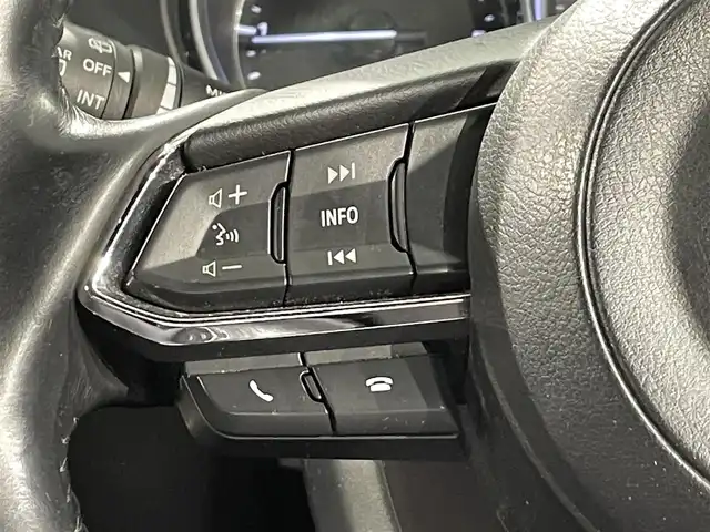 マツダ ＣＸ－８ XD プロアクティブ 愛知県 2018(平30)年 6.8万km ディープクリスタルブルーマイカ 純正８インチマツダコネクトナビ　/ＢＯＳＥサウンド　/３６０°ビューモニター　/衝突軽減ブレーキ（SBS)/レーダークルーズコントロール/シートヒーター　/ＥＴＣ　/ドライブレコーダー　/ステアリングヒーター　/D席メモリー付パワーシート/ヘッドアップディスプレイ　/ブラインドスポットモニター（ＢＳＭ）/レーンキープアシストシステム/コーナーセンサー/ＬＥＤヘッドライト/純正フロアマット/プッシュスタート/　　-スマートキー