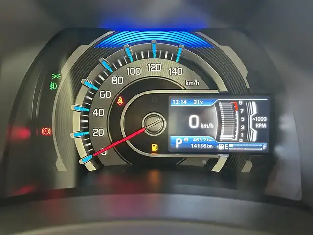 スズキ ハスラー Jスタイル Ⅱ ターボ 佐賀県 2023(令5)年 1.5万km アーバンブラウンパールメタリック/ソフトベージュ2トーン 純正8インチナビ/AM/FM/CD/DVD/Bluetooth/USB/フルセグTV/アラウンドビューモニター/スズキセーフティサポート/レーダークルーズコントロール/レーンキープアシスト/後方コーナーセンサー/シートヒーター/ビルトインETC/ルーフレール/純正フロアマット/純正15インチアルミホイール/LEDヘッドライト/フォグランプ/パドルシフト/スマートキー/スペアキー