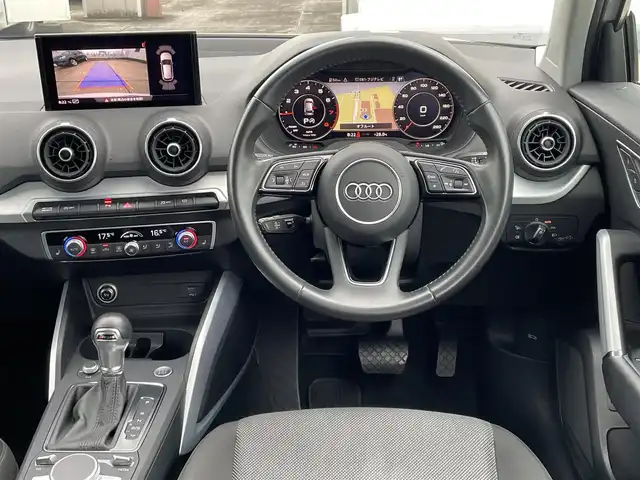 アウディ Ｑ２ 30TFSIスポーツ 東京都 2019(令1)年 4.5万km 白 純正ナビ/バックカメラ/ACC/純正18インチアルミホイール/シートヒーター/フルセグTV/LEDヘッドライト/ドライブレコーダー/ETC2.0
