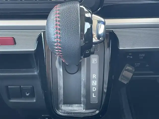 スズキ スペーシア カスタム HYBRID XS 滋賀県 2020(令2)年 3.3万km ピュアホワイトP 社外SDナビ/・CD/DVD/・Bluetooth/・フルセグTV/ステアリングスイッチ/革巻きステアリング/レーダークルーズコントロール/衝突軽減ブレーキ/車線逸脱警報/運転席シートヒーター/USB充電/LEDヘッドライト/フォグランプ/両側パワースライドドア