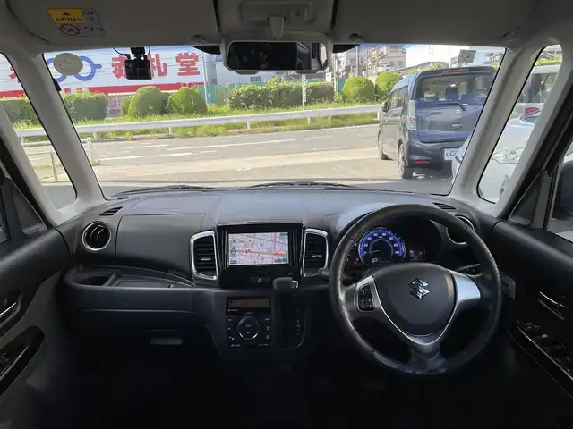 スズキ スペーシア カスタム XS 愛知県 2015(平27)年 6.5万km クリスタルホワイトP (株)IDOMが運営する【じしゃロン豊川店】の自社ローン専用車両になります。こちらは現金またはオートローンご利用時の価格です。自社ローンご希望の方は別途その旨お申付け下さい/社外SDナビ/（AM/FM/CD/DVD/ワンセグ）/バックカメラ/両側パワースライドドア /前後ドライブレコーダー/衝突被害軽減ブレーキ/レーンキープアシスト/運転席シートヒーター/オートライト/HIDヘッドライト/純正AW15インチ/ステアリングリモコン/ドアバイザー/フォグライト