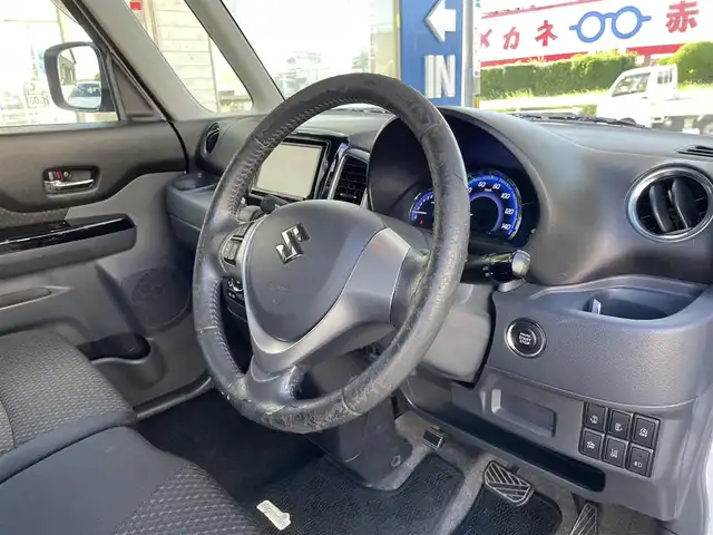 スズキ スペーシア カスタム XS 愛知県 2015(平27)年 6.5万km クリスタルホワイトP (株)IDOMが運営する【じしゃロン豊川店】の自社ローン専用車両になります。こちらは現金またはオートローンご利用時の価格です。自社ローンご希望の方は別途その旨お申付け下さい/社外SDナビ/（AM/FM/CD/DVD/ワンセグ）/バックカメラ/両側パワースライドドア /前後ドライブレコーダー/衝突被害軽減ブレーキ/レーンキープアシスト/運転席シートヒーター/オートライト/HIDヘッドライト/純正AW15インチ/ステアリングリモコン/ドアバイザー/フォグライト