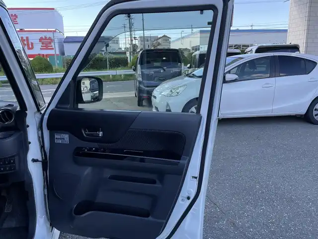 スズキ スペーシア カスタム XS 愛知県 2015(平27)年 6.5万km クリスタルホワイトP (株)IDOMが運営する【じしゃロン豊川店】の自社ローン専用車両になります。こちらは現金またはオートローンご利用時の価格です。自社ローンご希望の方は別途その旨お申付け下さい/社外SDナビ/（AM/FM/CD/DVD/ワンセグ）/バックカメラ/両側パワースライドドア /前後ドライブレコーダー/衝突被害軽減ブレーキ/レーンキープアシスト/運転席シートヒーター/オートライト/HIDヘッドライト/純正AW15インチ/ステアリングリモコン/ドアバイザー/フォグライト