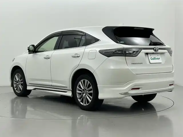 トヨタ ハリアー プレミアム 熊本県 2016(平28)年 7.9万km ホワイトパールクリスタルシャイン モデリスタエアロ　/純正ナビNSZT-Y66T（ＣＤ・ＤＶＤ・フルセグ・ＢＴ・ＵＳＢ）/バックカメラ　/デジタルインナーミラー型前後ドライブレコーダー　/ビルトインＥＴＣ　/パワーバックドア　/運転席パワーシート/クルーズコントロール/レーンキープアシスト/横滑り防止/アイドリングストップ/純正フロアマット/純正１８インチAW/オートライト/オートマチックハイビーム/LEDヘッドライト/フォグランプ/スマートキー/プッシュスタート