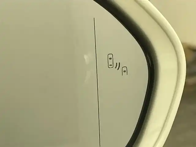 トヨタ クラウン ハイブリッド RS アドバンス 群馬県 2019(令1)年 4.9万km ホワイトパールクリスタルシャイン 禁煙車　純正ナビ　全方位カメラ　ブラインドスポットモニター　クリアランスソナー　プリクラッシュセーフティ　リアクロストラフィックアラート　レーンキープアシスト　アダクティブクルーズコントロール　オートマチックハイビーム　置くだけ充電　シートヒーター　エアシート