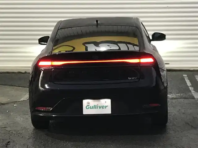 トヨタ プリウス Z 和歌山県 2023(令5)年 5.9万km アティチュードブラックマイカ 純正12.3型ディスプレイオーディオ/(TV/BT/AM/FM/AppleCarPlay/Miracast対応)/パワーバックドア/ビルトインETC2.0/レーダークルーズコントロール/クリアランスソナー/セーフティセンス/・プリクラッシュセーフティ/・レーンチェンジアシスト/・レーントレーシングアシスト/・レーンディパーチャーアラート/・パーキングアシスト/・オートマチックハイビーム/・ロードサインアシスト/・発進遅れ告知機能/・ブラインドスポットモニター/デジタルインナーミラー/LEDヘッドランプ/合皮巻きステアリング/ステアリングヒーター/前席シートヒーター/ベンチレーション/運転席メモリー付パワーシート/純正19インチアルミホイール/スマートエントリー/スタートシステム/スペアキーX1/保証書