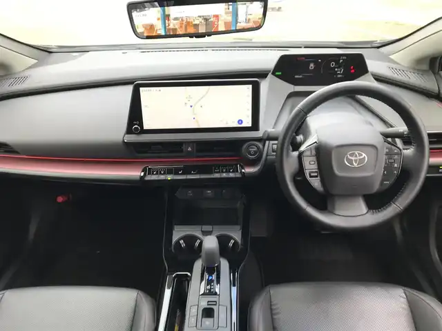 トヨタ プリウス Z 和歌山県 2023(令5)年 5.9万km アティチュードブラックマイカ 純正12.3型ディスプレイオーディオ/(TV/BT/AM/FM/AppleCarPlay/Miracast対応)/パワーバックドア/ビルトインETC2.0/レーダークルーズコントロール/クリアランスソナー/セーフティセンス/・プリクラッシュセーフティ/・レーンチェンジアシスト/・レーントレーシングアシスト/・レーンディパーチャーアラート/・パーキングアシスト/・オートマチックハイビーム/・ロードサインアシスト/・発進遅れ告知機能/・ブラインドスポットモニター/デジタルインナーミラー/LEDヘッドランプ/合皮巻きステアリング/ステアリングヒーター/前席シートヒーター/ベンチレーション/運転席メモリー付パワーシート/純正19インチアルミホイール/スマートエントリー/スタートシステム/スペアキーX1/保証書