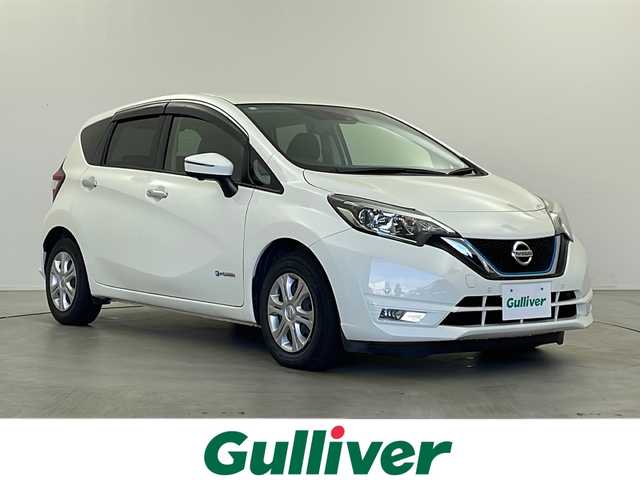 日産 ノート e－パワー X 栃木県 2018(平30)年 6.1万km ホワイト 衝突軽減ブレーキ/禁煙車/インテリジェントルームミラー/オートライト/オートエアコン/LEDヘッドライト/純正ナビ/（CD/DVD/BT/TV/FM/AM)/サイドバイザー/社外フロアマット/電動格納ミラー/フォグライト/社外ドラレコ