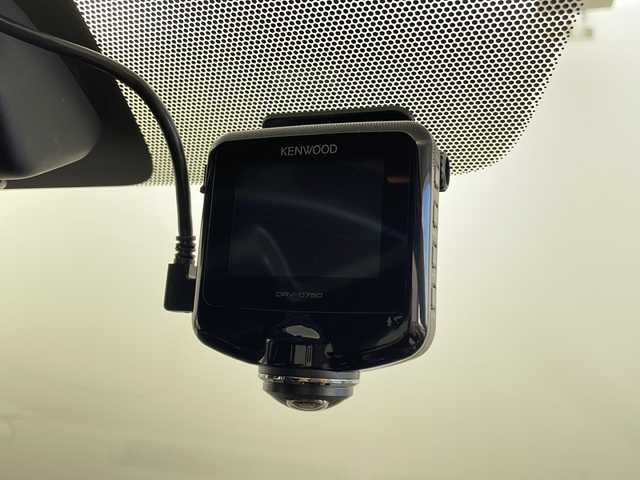 日産 ノート e－パワー X 栃木県 2018(平30)年 6.1万km ホワイト 衝突軽減ブレーキ/禁煙車/インテリジェントルームミラー/オートライト/オートエアコン/LEDヘッドライト/純正ナビ/（CD/DVD/BT/TV/FM/AM)/サイドバイザー/社外フロアマット/電動格納ミラー/フォグライト/社外ドラレコ