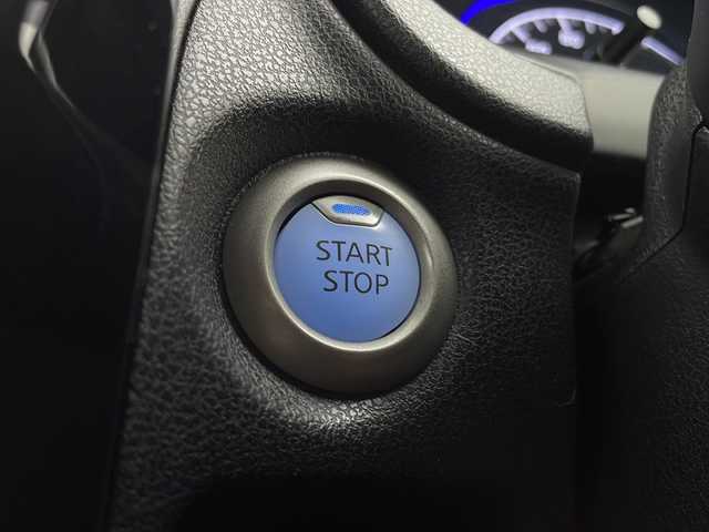 日産 ノート e－パワー X 栃木県 2018(平30)年 6.1万km ホワイト 衝突軽減ブレーキ/禁煙車/インテリジェントルームミラー/オートライト/オートエアコン/LEDヘッドライト/純正ナビ/（CD/DVD/BT/TV/FM/AM)/サイドバイザー/社外フロアマット/電動格納ミラー/フォグライト/社外ドラレコ