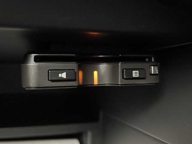 日産 ノート e－パワー X 栃木県 2018(平30)年 6.1万km ホワイト 衝突軽減ブレーキ/禁煙車/インテリジェントルームミラー/オートライト/オートエアコン/LEDヘッドライト/純正ナビ/（CD/DVD/BT/TV/FM/AM)/サイドバイザー/社外フロアマット/電動格納ミラー/フォグライト/社外ドラレコ