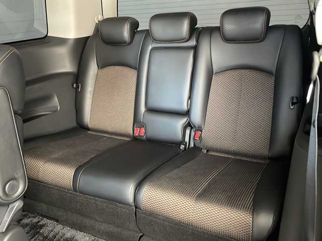 日産 エルグランド 250ハイウェイスター 兵庫県 2010(平22)年 5.3万km ファントムブラック ・純正ナビ/BT/CD/DVD/TV/・純正フリップダウンモニター/・ビルトインETC/・アラウンドビューモニター/・パワースライドドア/・ハーフレザーシート/・AC100V電源/・360°ドライブレコーダー/・ステアリングスイッチ/・社外車高調/・社外20インチアルミホイール/・HIDヘッドライト/・オートライト/・スマートキー/・プッシュスタート/・カーテンエアバッグ