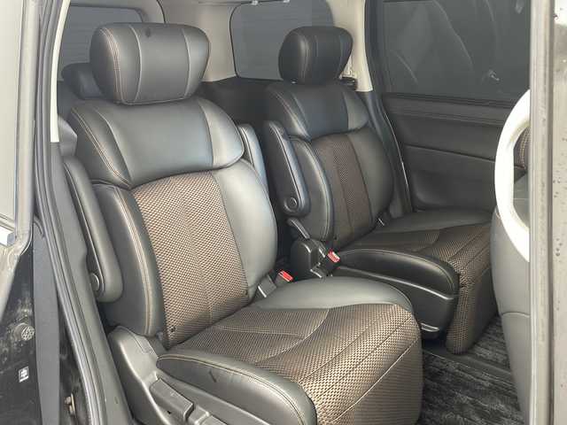 日産 エルグランド 250ハイウェイスター 兵庫県 2010(平22)年 5.3万km ファントムブラック ・純正ナビ/BT/CD/DVD/TV/・純正フリップダウンモニター/・ビルトインETC/・アラウンドビューモニター/・パワースライドドア/・ハーフレザーシート/・AC100V電源/・360°ドライブレコーダー/・ステアリングスイッチ/・社外車高調/・社外20インチアルミホイール/・HIDヘッドライト/・オートライト/・スマートキー/・プッシュスタート/・カーテンエアバッグ