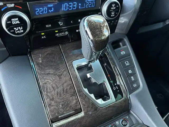 トヨタ アルファードハイブリット エグゼクティブ ラウンジ S 東京都 2021(令3)年 2.3万km ブラック ダブルサンルーフ/JBLサウンドシステム/純正メーカーナビ/CD/DVD/BT/AM/FM/USB/HDMI/TV/パノラミックビューモニター/リアエンターテイメント/電動サイドステップ/両側パワースライドドア/AC1500W/セーフティセンス/プリクラッシュセーフティ/レーントレーシングアシスト/オートハイビーム/レーダークルーズコントロール/クリアランスソナー/モデリスタエアロ/電動リアゲート/本革シート/シートヒーター/ベンチレーション/ステアリングヒーター