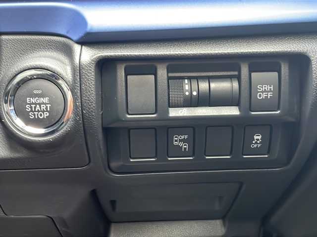 スバル ＸＶ ハイブリッド アドバンス 愛知県 2019(令1)年 4.1万km ラグーンブルーP /禁煙//ワンオーナー//純正メモリナビ　//フルセグ//CD/DVD/SD/BT/iPod/USB/AM/FM//サイドビューカメラ　//バックカメラ//ハーフレザー　//前席パワーシート//ドライブレコーダー　//ETC　//純正18AW//e-BOXER　//オートリトラミラー//LEDオートライト　//フォグランプ//革巻きステア　//ステアスイッチ　//パドルシフト//電子パーキング　//オートブレーキホールド//アイサイト　//BSM　//ACC　//RAB　//PCS　//LKA//AT誤発進抑制制御　//AT誤後進抑制制御//クリアランスソナー　//X-MODE　//ルーフレール//スマートキー　//純正フロアマット/ドアバイザー//保証書　//取説　//記録簿　//スペアキー