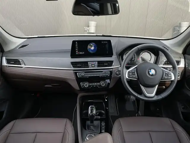ＢＭＷ Ｘ１ xDrive 18d 長野県 2022(令4)年 0.6万km パール 4WD/ ハイラインパッケージ / ダコタレザーシート / モカ / コンフォートパッケージ/ シートヒーター / ACC / LKA / インテリジェントセーフティ / 純正ナビ / BT  / バックカメラ / クリアランスソナー / ドラレコ ミラー一体型ETC / パワーバックドア / 純正18AW